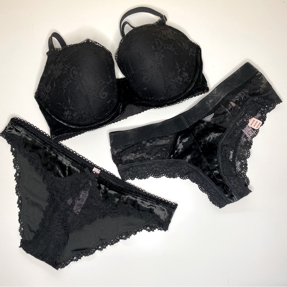 Victoria’s Secret Dream Angels velvet and lace bra and panty set 32DD